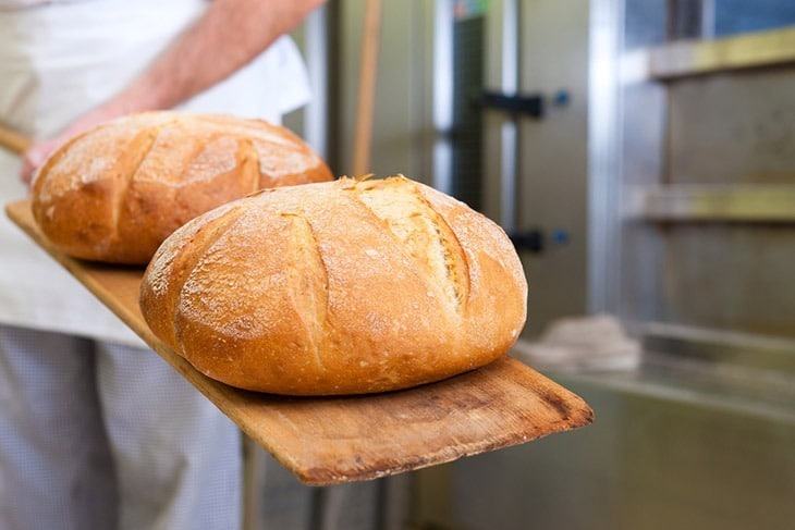 Tips for keep store-bought bread fresh