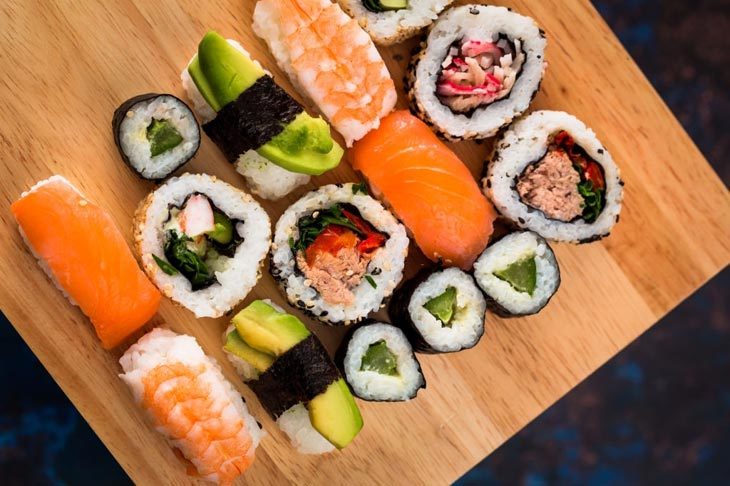 how-long-can-sushi-sit-out-can-sushi-go-bad