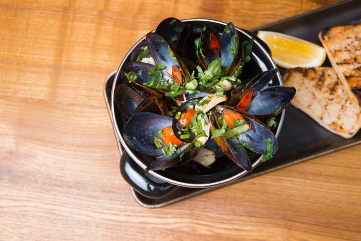 how to reheat mussels