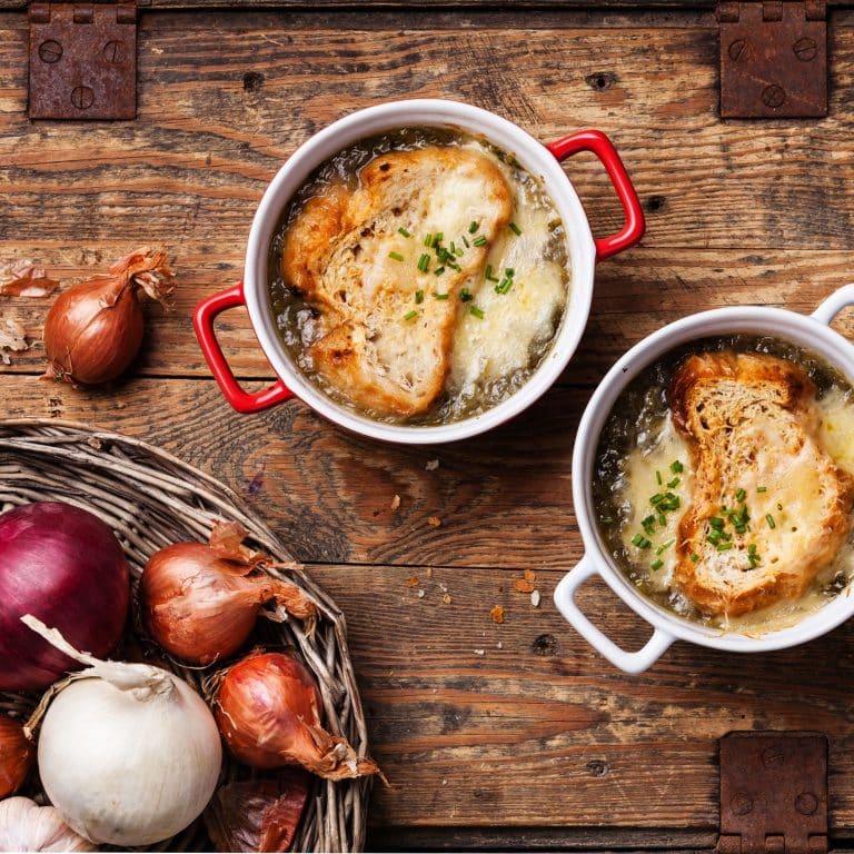 What Are The Best Sandwiches to Serve With French Onion Soup?