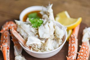 How To Tell If Crab Meat Is Bad? 5 Methods