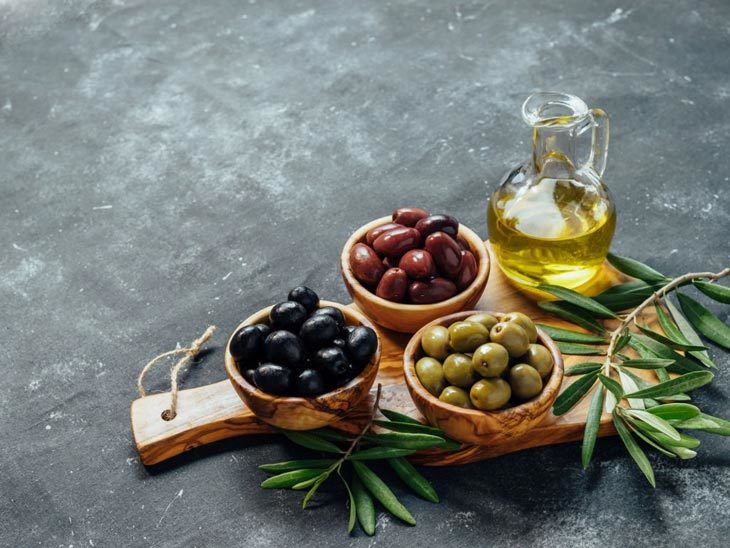 Olives (Green And Black Olives)