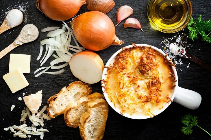 what to serve with french onion soup