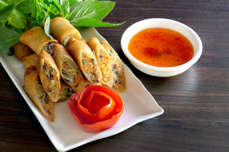 How To Reheat Spring Rolls – 5 Simple And Effective Methods