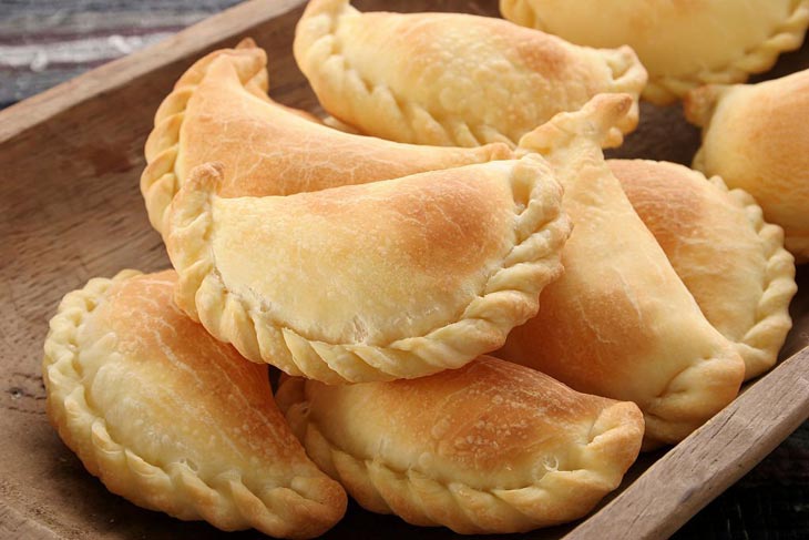 7 Ways to Reheat Empanadas