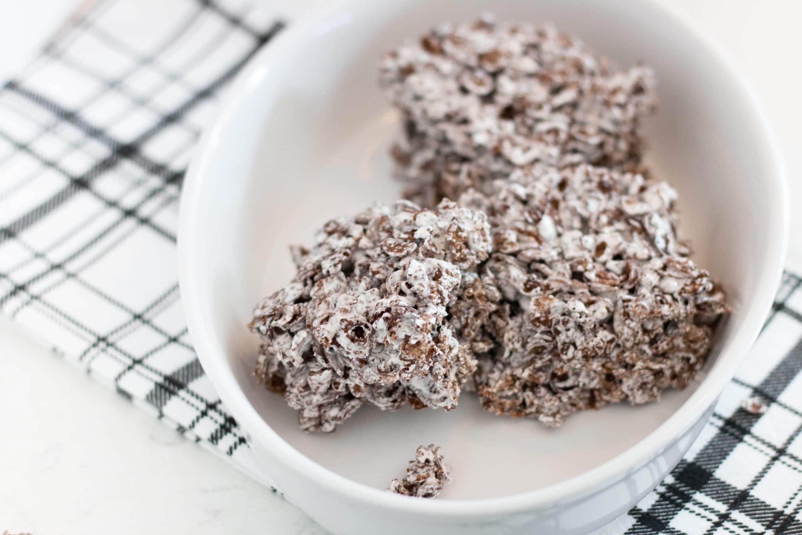 Easy No Bake Chocolate Krispies Treat Recipe