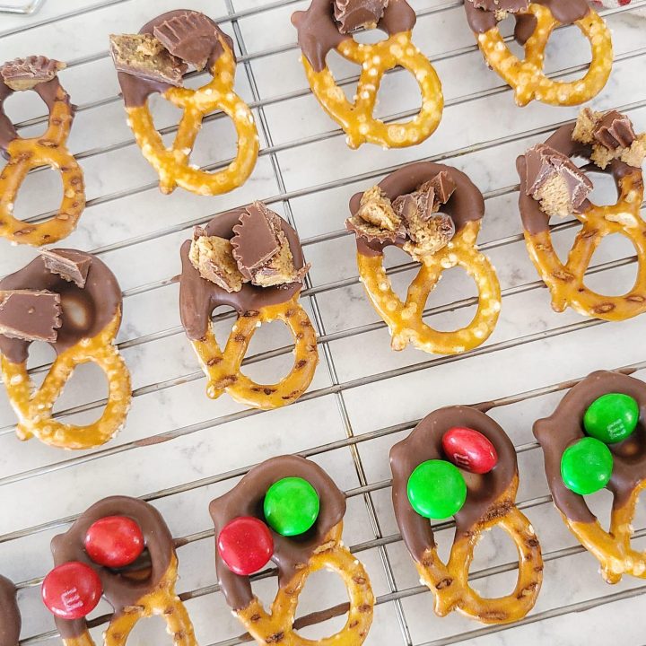 Holiday Chocolate Covered Pretzel Recipe