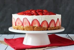 8 Easy Strawberry Cheesecake Recipes
