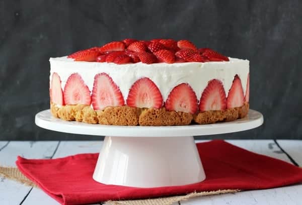 8 Simple Strawberry Cheesecake Dishes You’ll Love