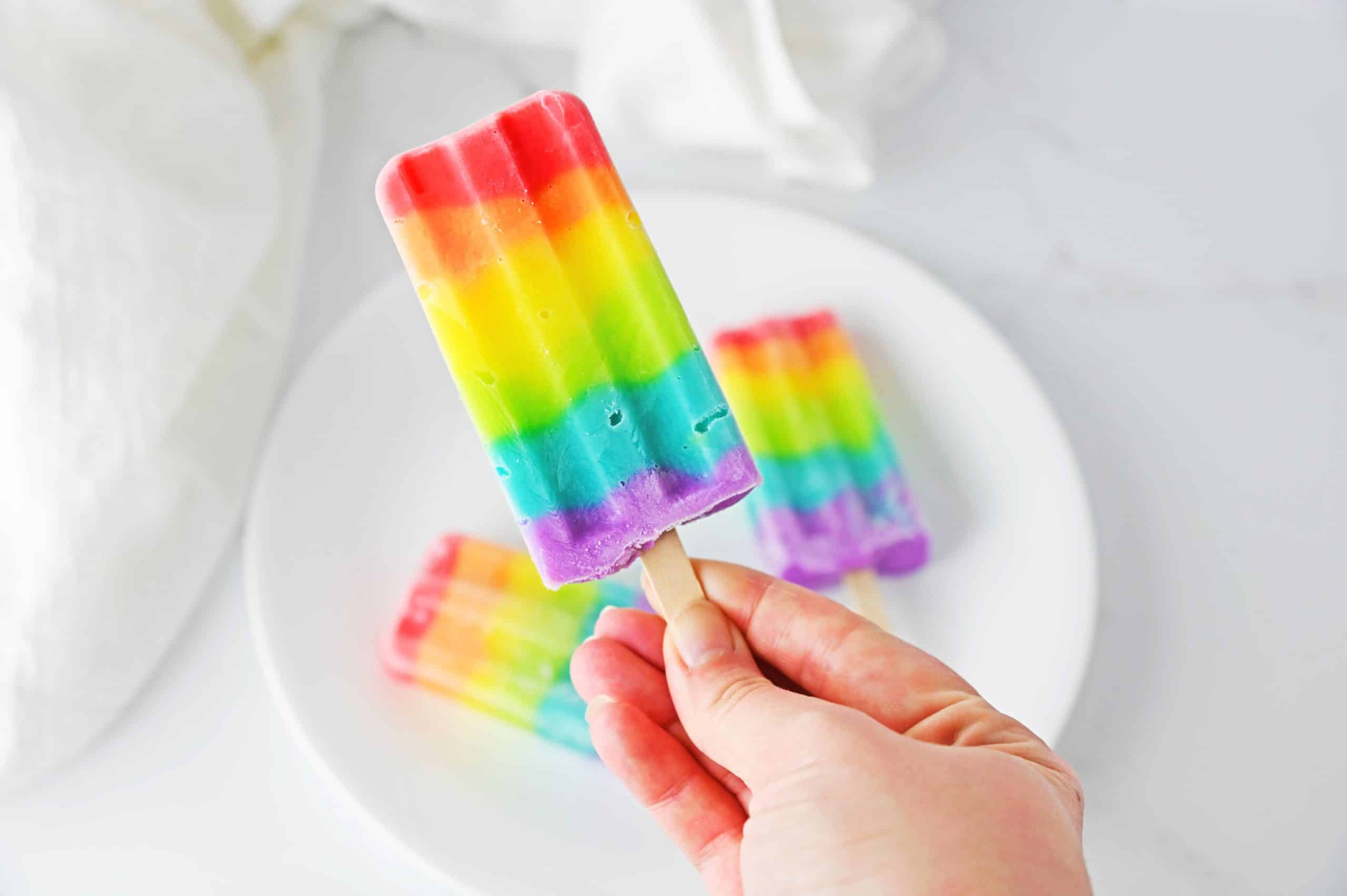 Delicious Rainbow Pudding Pops Recipe